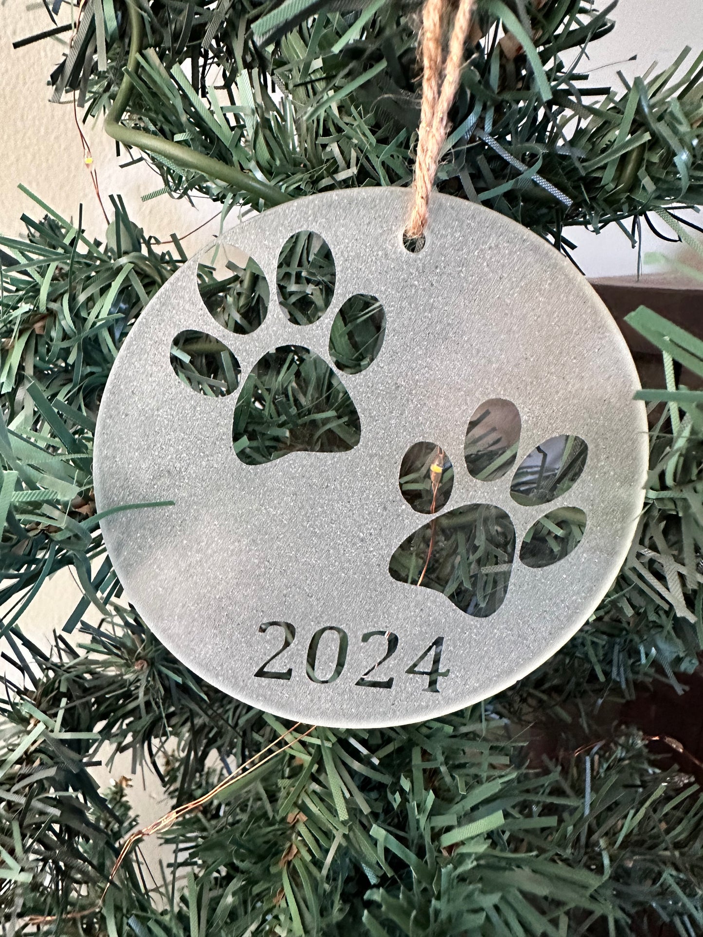 Dog Cat Paw Print with Name 3" Round Flat Glass Etched Ornament